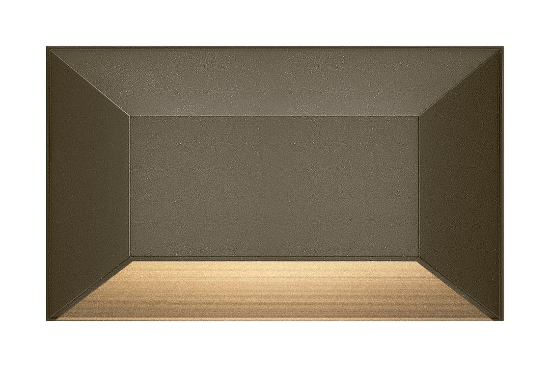 Landscape Nuvi - HINKLEY - 15225BZ