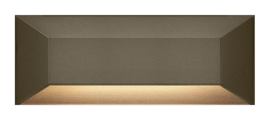 Landscape Nuvi - HINKLEY - 15228BZ