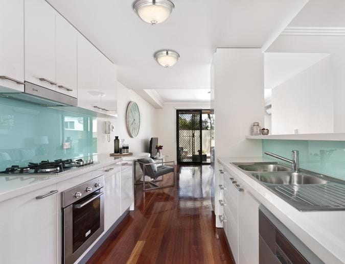 Westinghouse Westinghouse - 11 in, 14 Watts, 3000K, Integrated - Brushed Nickel