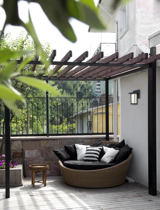 Westinghouse Westinghouse - Clarissa, Wall Fixture, Integrated, 2700K, 12.5W, Dusk to Dawn - Textured Black