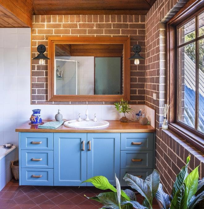 Westinghouse Westinghouse - Louis, One Light, Base E26 Medium - Oil Rubbed Bronze