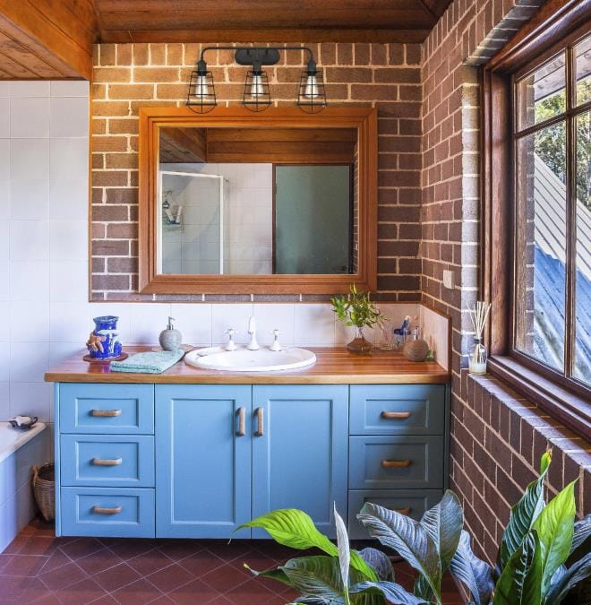 Westinghouse Westinghouse - Oliver, Three Light, Base E26 Medium - Oil Rubbed Bronze