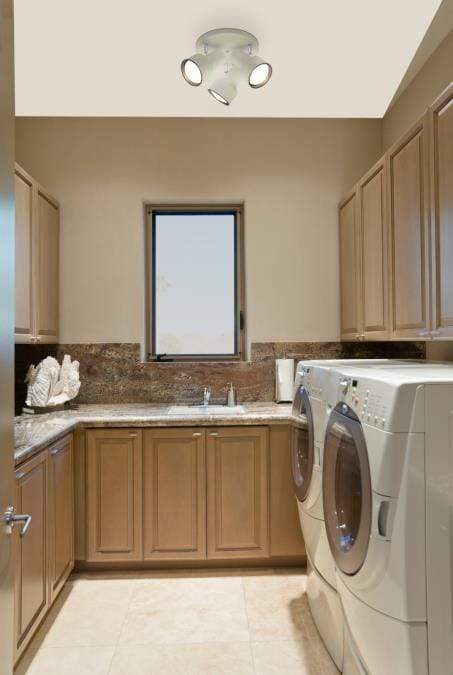 Westinghouse Westinghouse - Remick, 10 in, 3 Light Multi-Directional - Off White