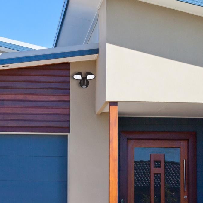 Westinghouse Westinghouse - Wall Fixture, Integrated, 4000K, 18W, Motion Sensor - Bronze